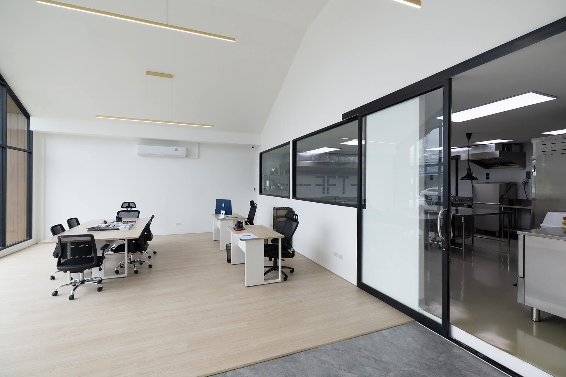 FFT Asia showroom 10