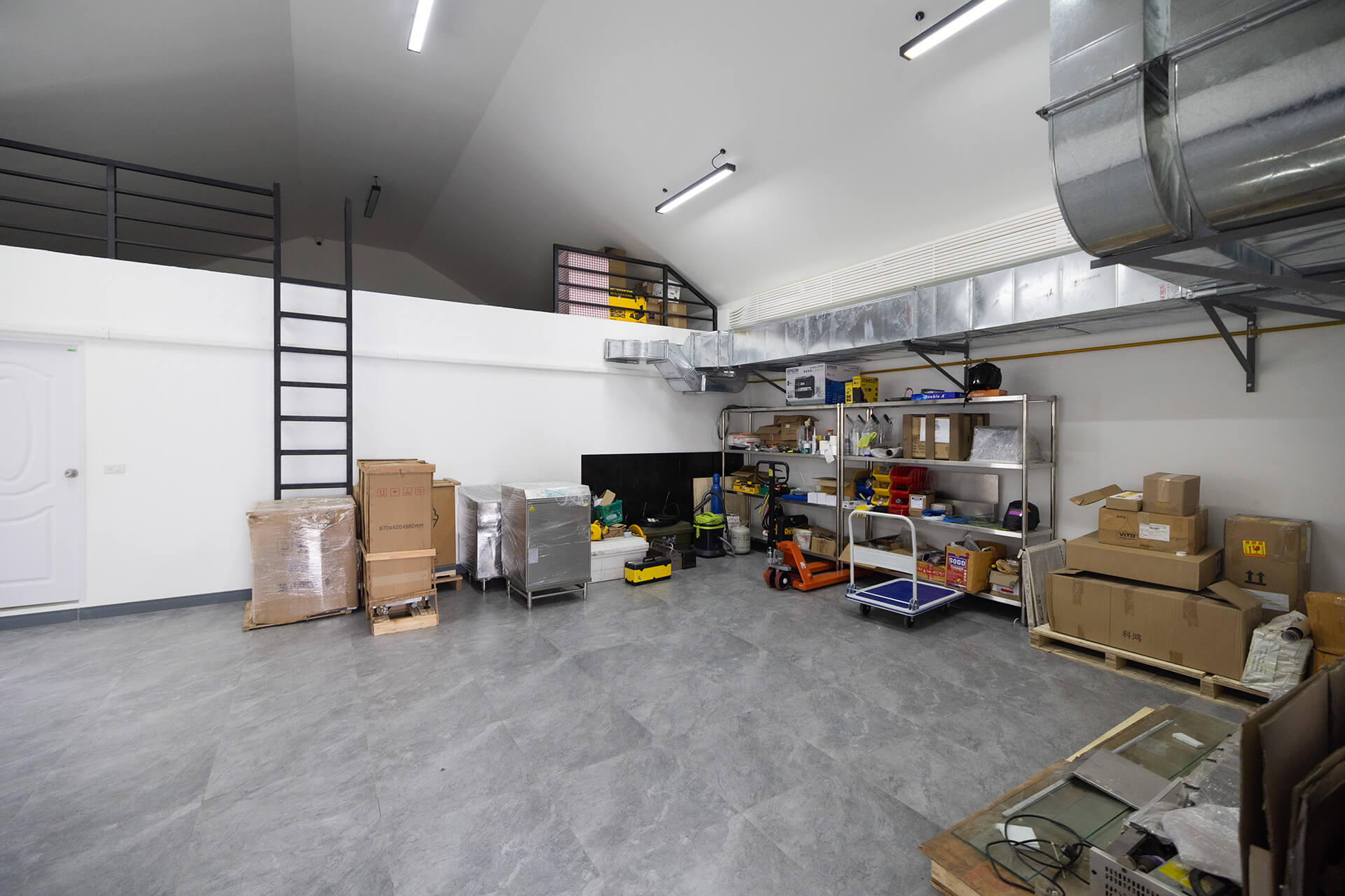 FFT Asia showroom 11